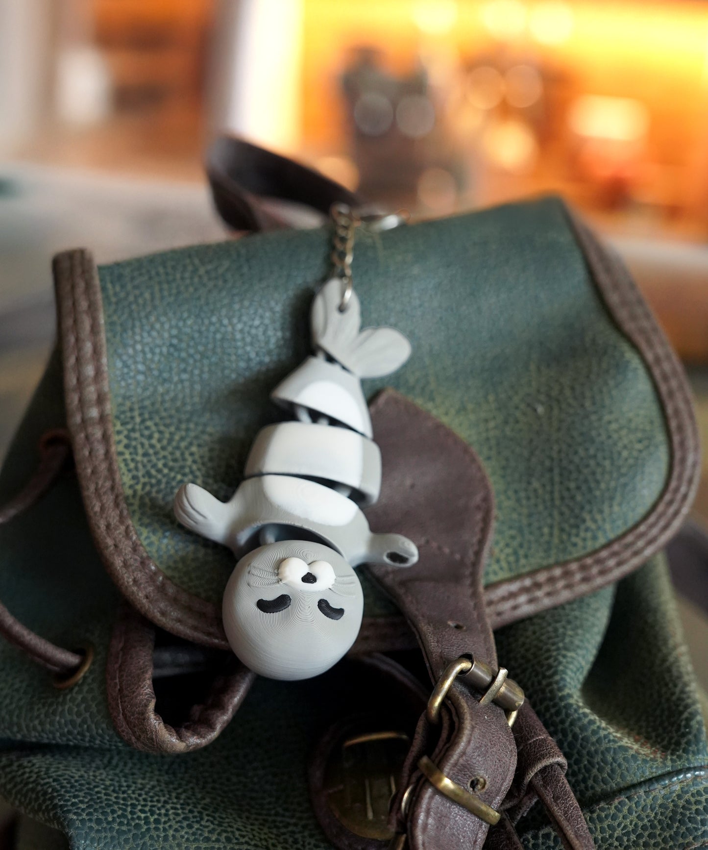 Flexi Seal Magnetic Keychain – 3D Printed Fidget Toy, Cute Collectible Keychain
