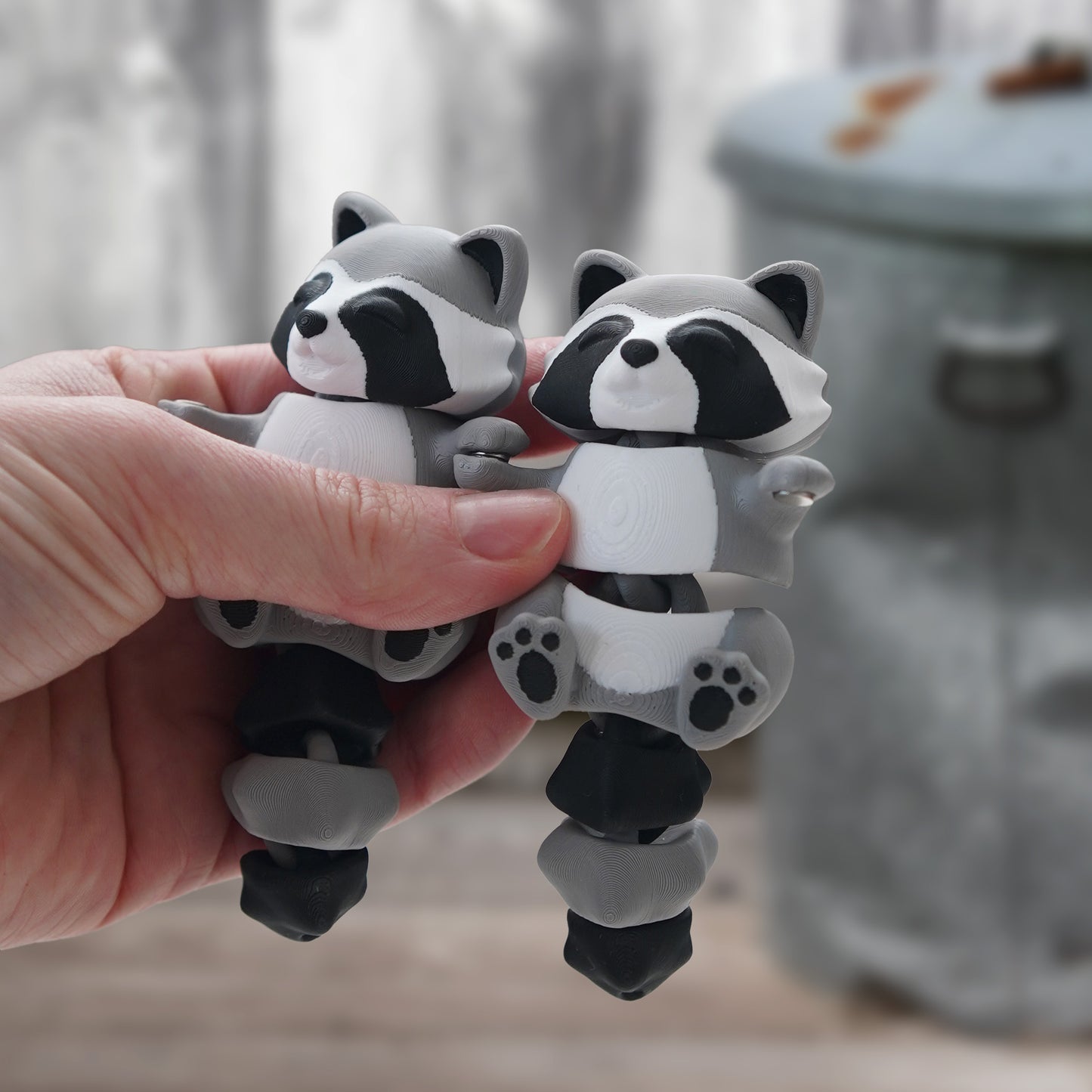 Flexi Raccoon Magnetic Keychain – 3D Printed Fidget Toy, Cute Collectible Keychain