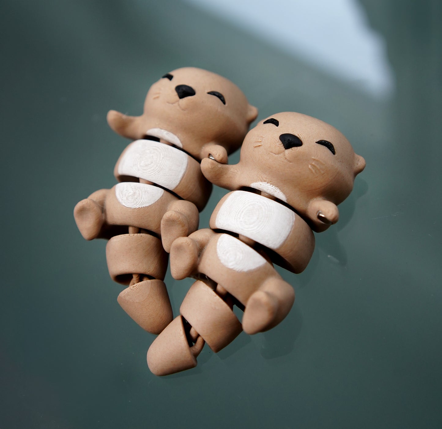 Flexi Otter Magnetic Keychain – 3D Printed Fidget Toy, Cute Collectible Keychain