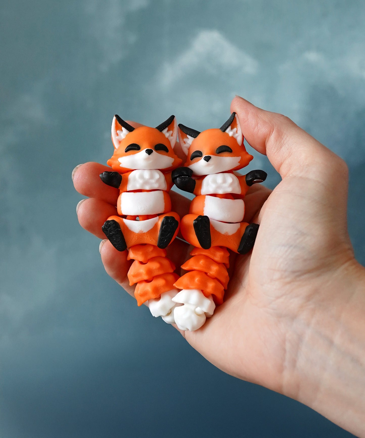 Flexi Fox Magnetic Keychain – 3D Printed Fidget Toy, Cute Collectible Keychain