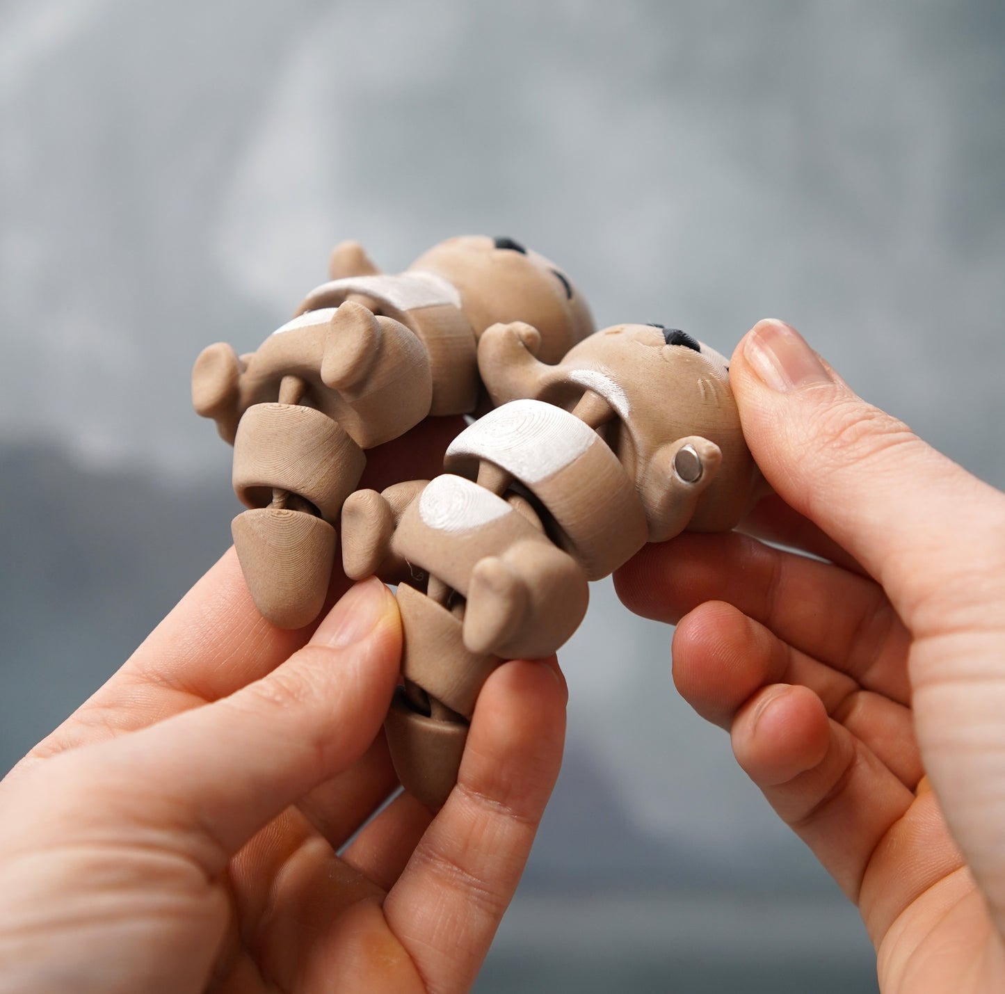 Flexi Otter Magnetic Keychain – 3D Printed Fidget Toy, Cute Collectible Keychain