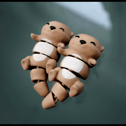 Flexi Otter Magnetic Keychain – 3D Printed Fidget Toy, Cute Collectible Keychain
