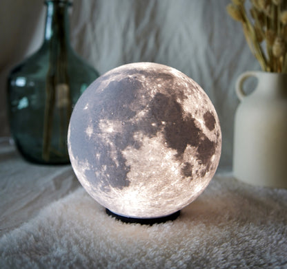 Mondlampe mit schwarzem PLA-Sockel, Vollmond, Nachtlicht, home decor, Einweihungsgeschenk, YUNA moon lamp, 3d Druck, artemis