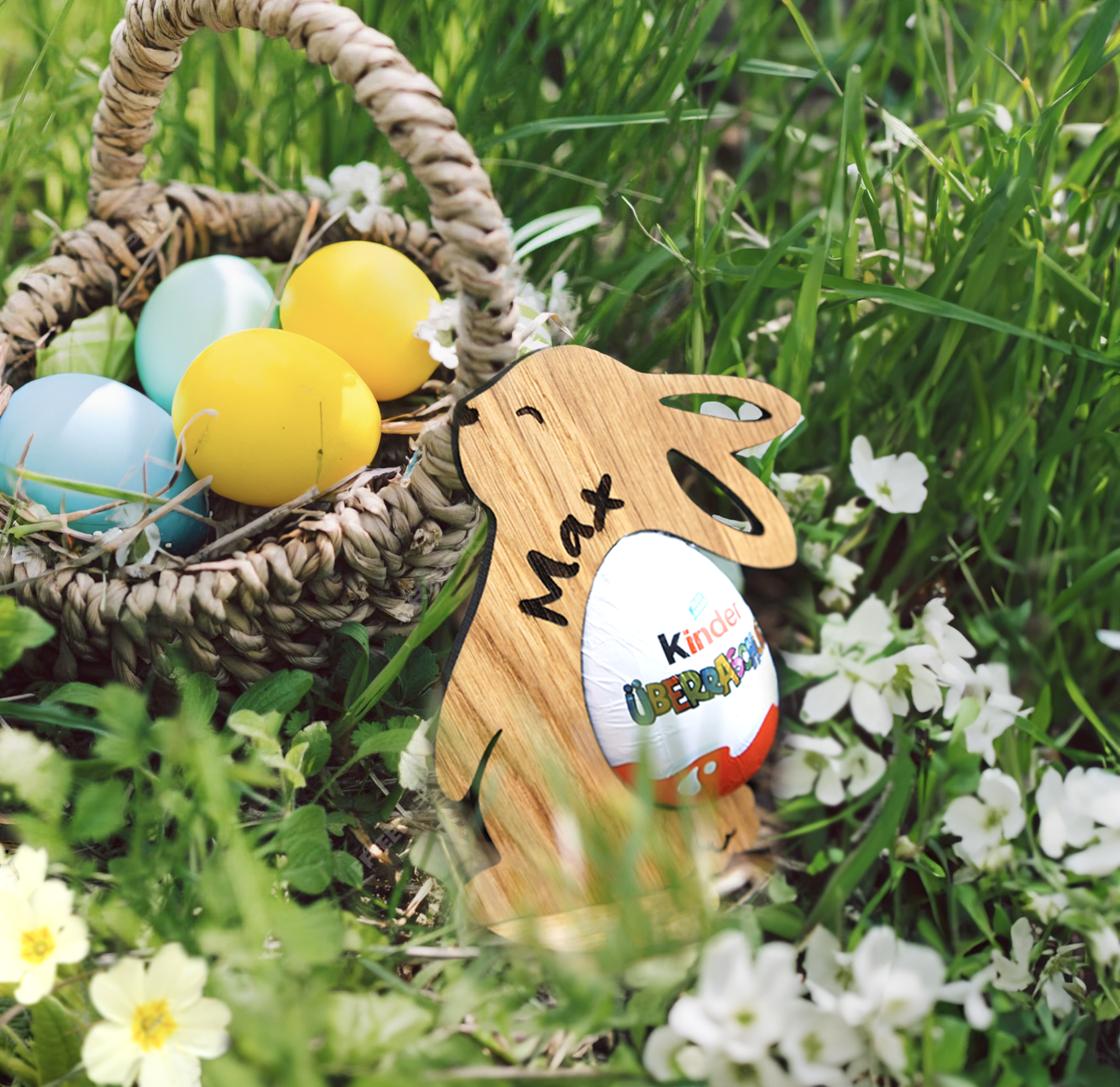 Ostergeschenk Kinder, Hase mit Ü-Ei, Überraschungsei personalisiert, Ostergeschenk Halter Geschenk Holzhase Osterkorb Überraschungsei